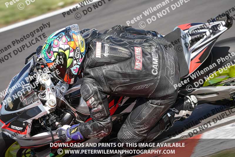 donington no limits trackday;donington park photographs;donington trackday photographs;no limits trackdays;peter wileman photography;trackday digital images;trackday photos